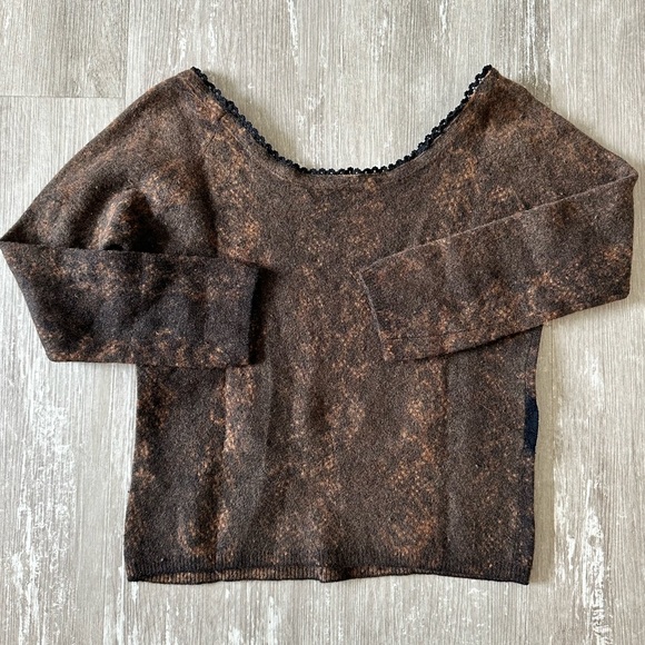 Betsy Johnson Top - Picture 3 of 4